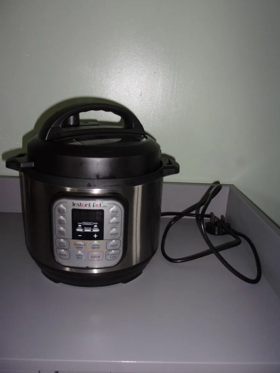 Slow Cooker - Instant Pot Duo - Image 1