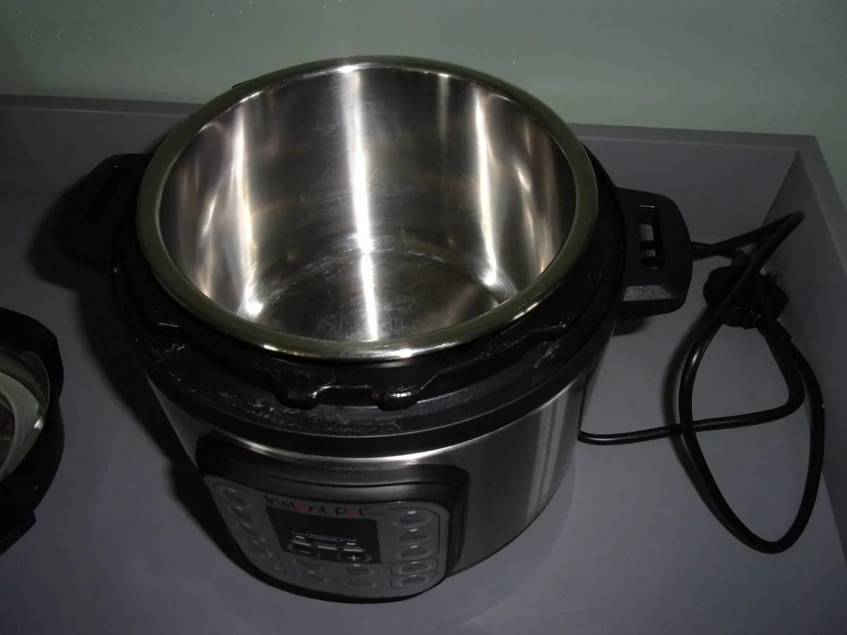 Slow Cooker - Instant Pot Duo - Image 2