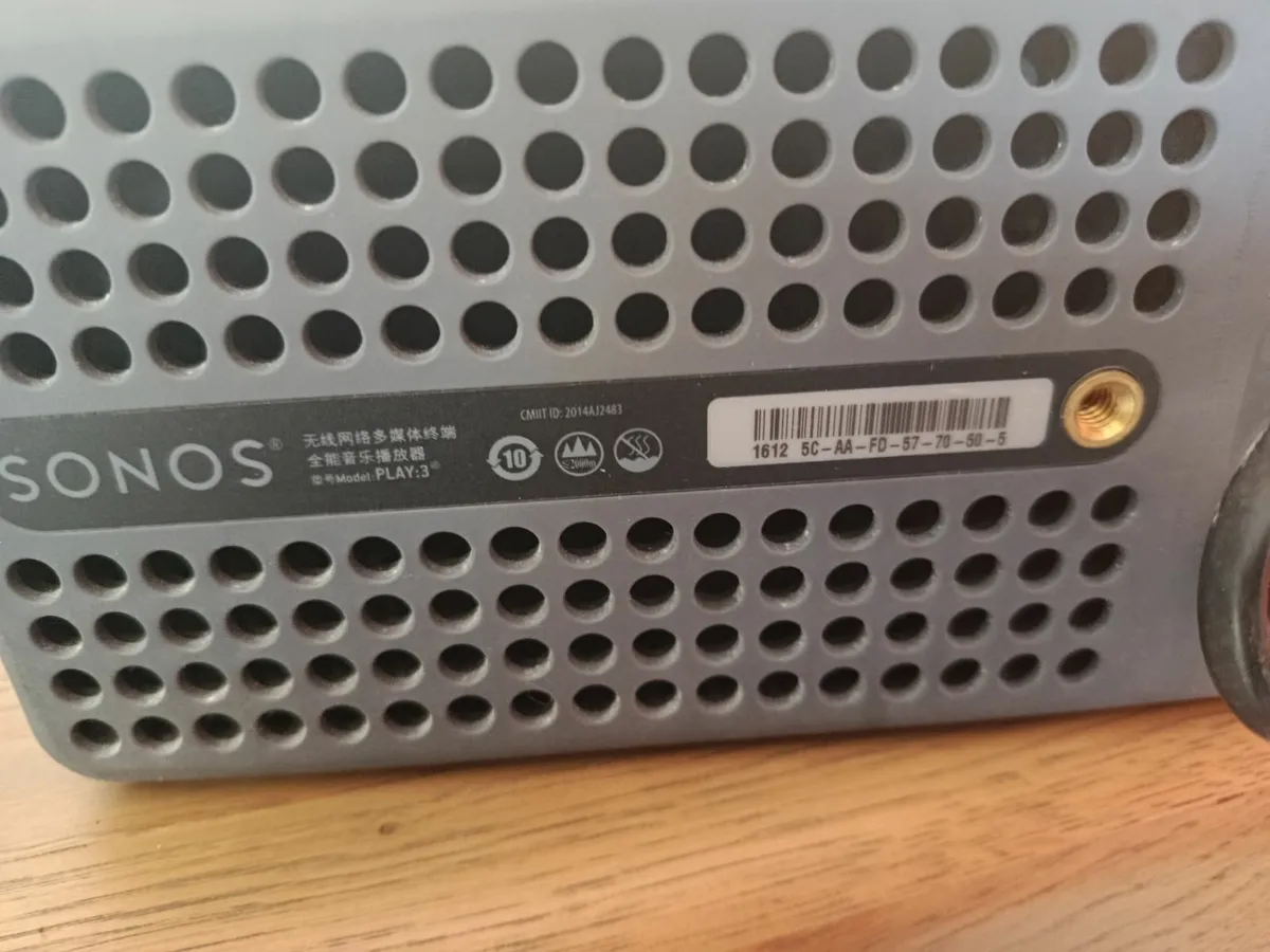 Pair of sonos speakers - Image 2