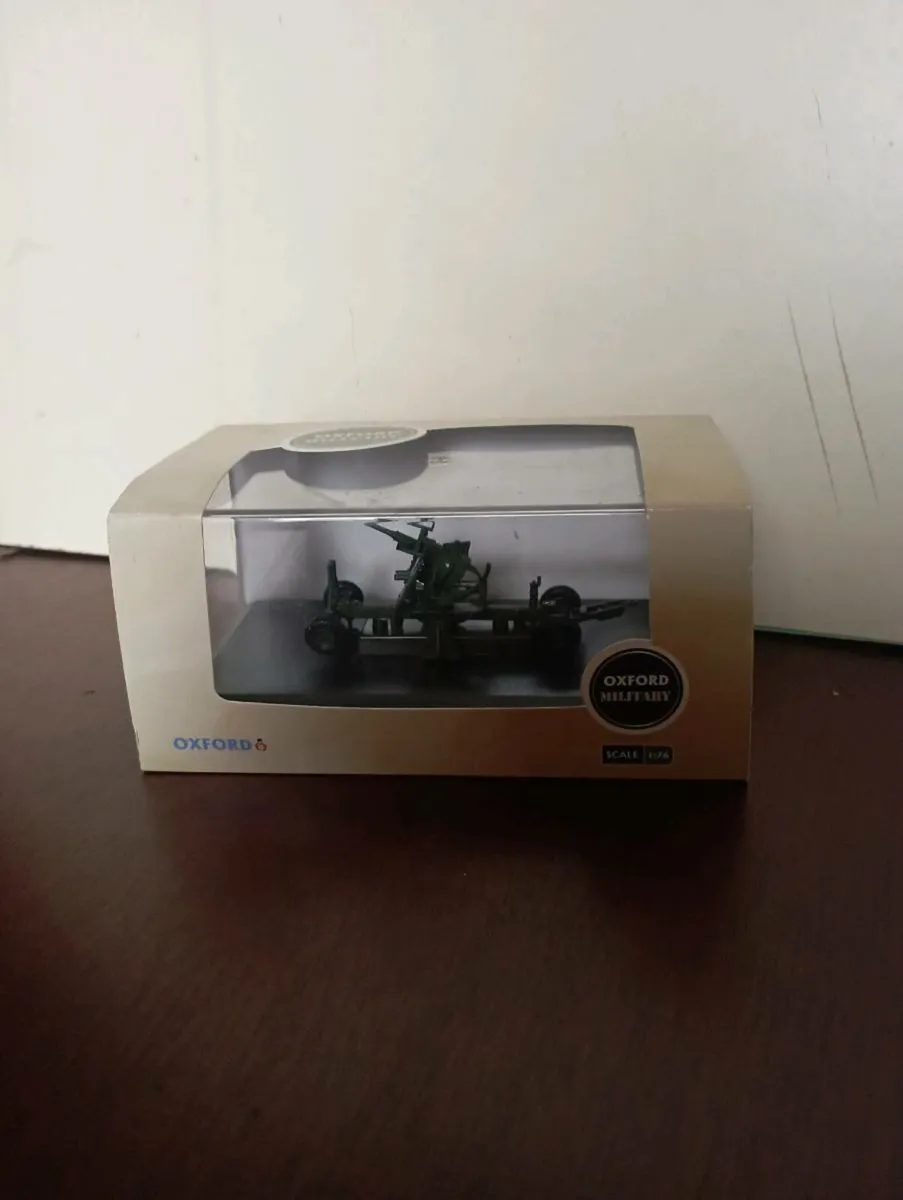 OXFORD DIE-CAST MILTARY 40 MM .BOFORS GUN. - Image 1