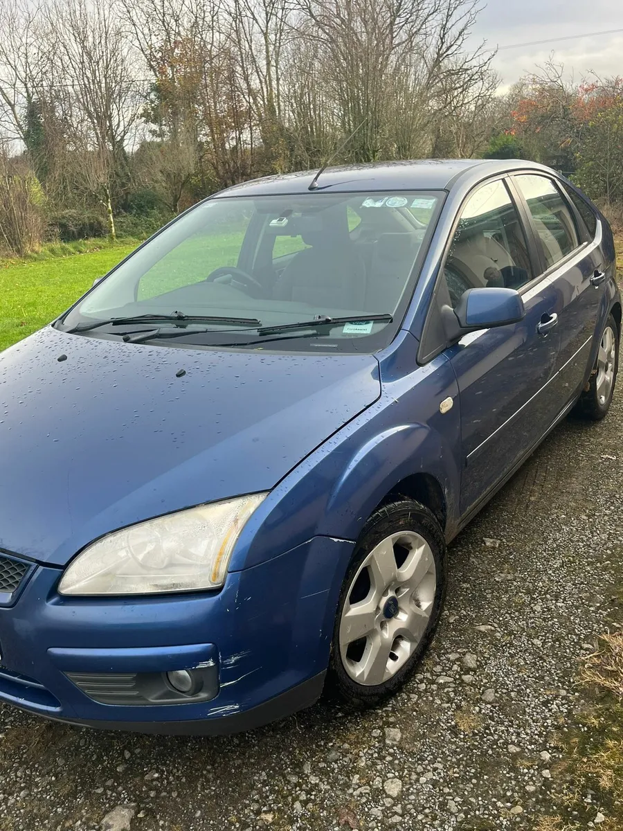 Ford Focus Petrol 2007   1.4 - Image 2