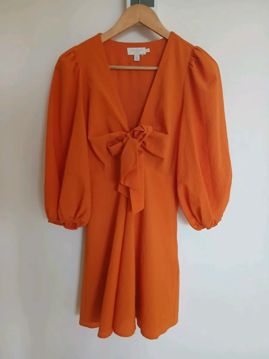 Womens Size 8 Clothes Bundle. New. - Image 2