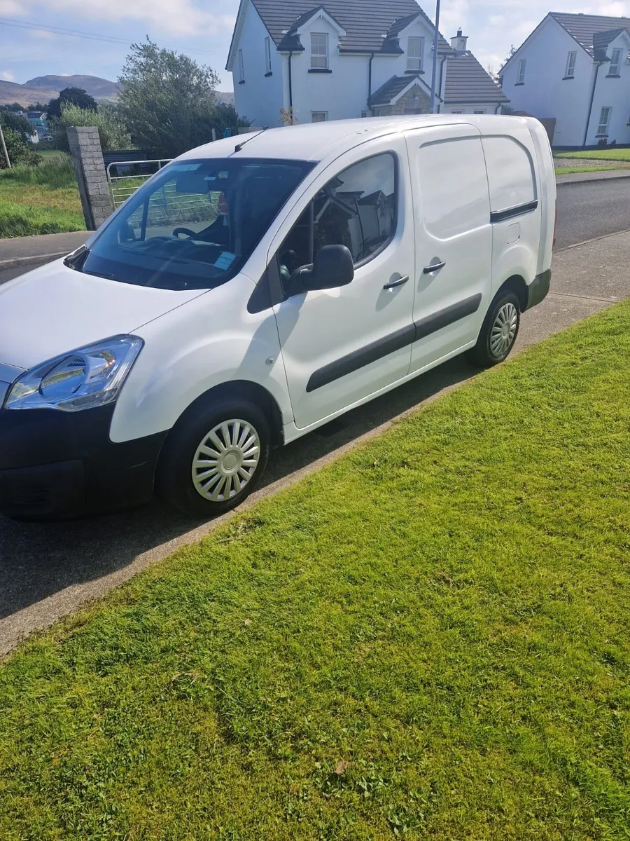 2018 Peugeot partner - Image 2