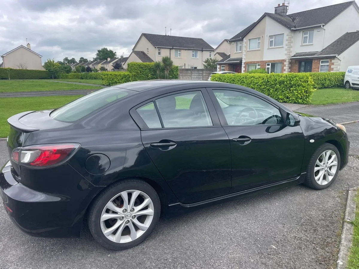 2011 Mazda 3 - Image 3