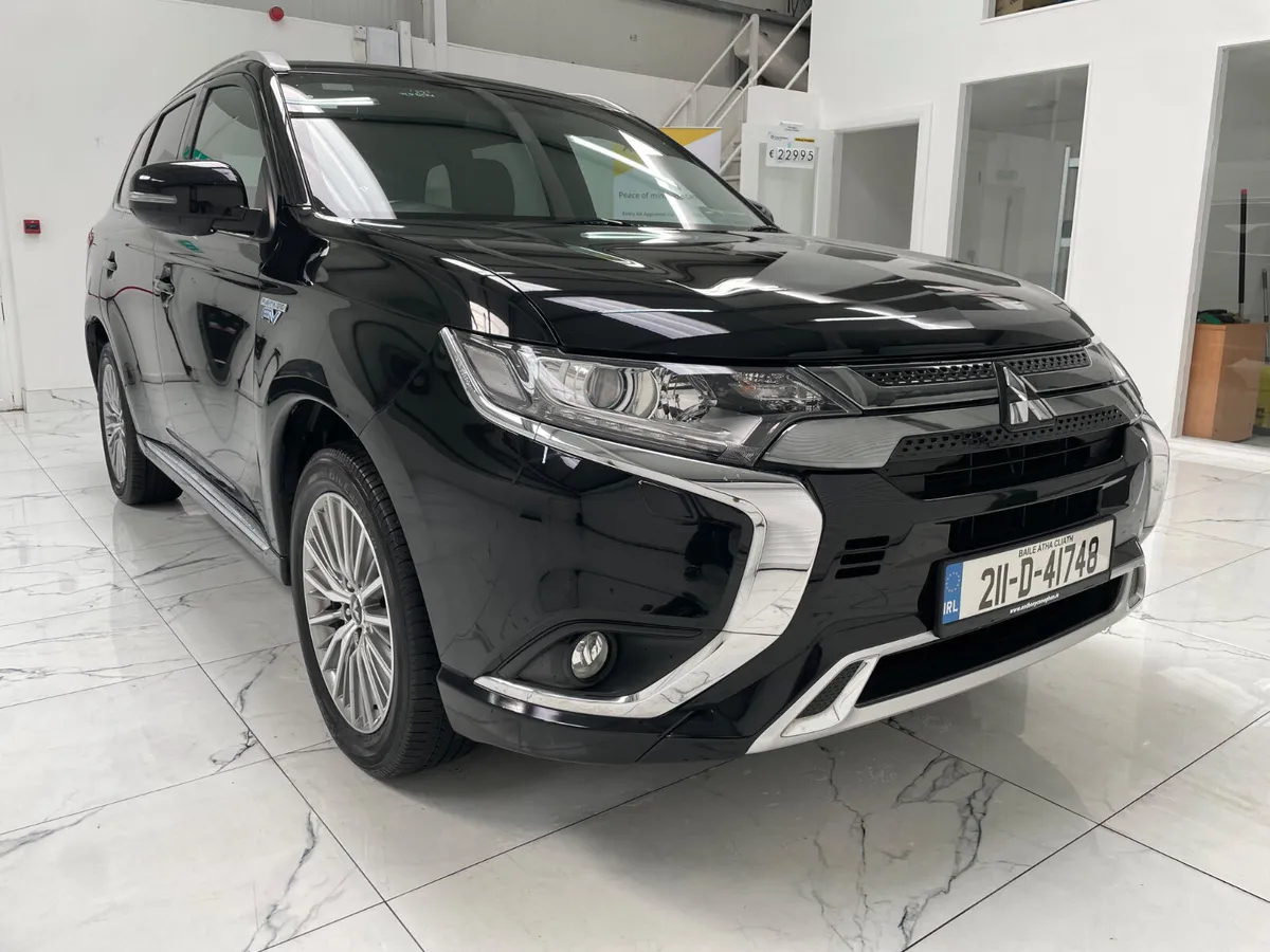 Mitsubishi Outlander 2021 - Image 1