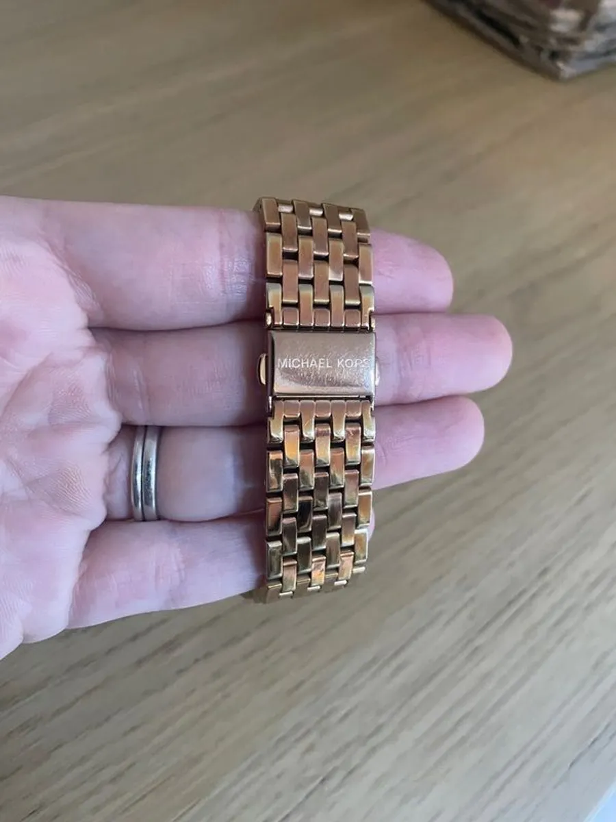 Michael Kors Rose Gold Watch - Image 3