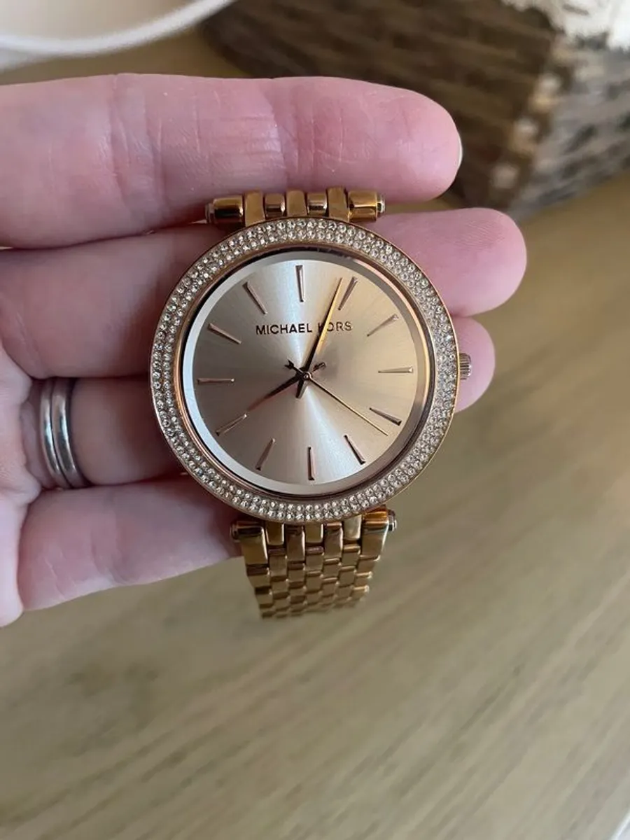 Michael Kors Rose Gold Watch - Image 4