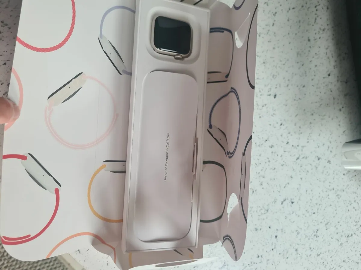 Apple watch SE - Image 3