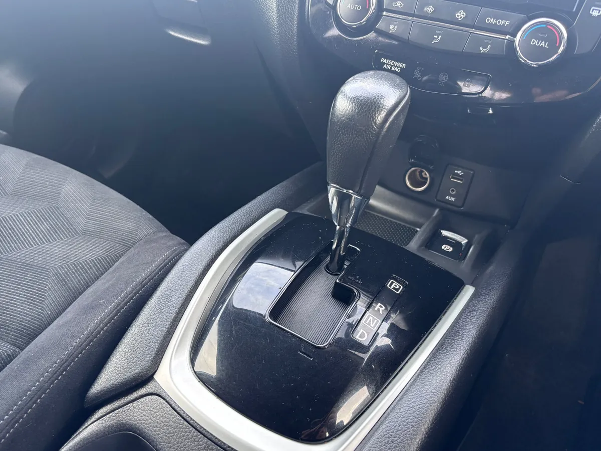 NISSAN X-TRAIL 1.6 SV AUT0 5 SEATER DIESEL - Image 4