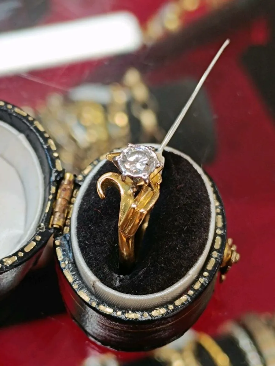 18k Yellow Gold Vintage Diamond Ring - Image 3