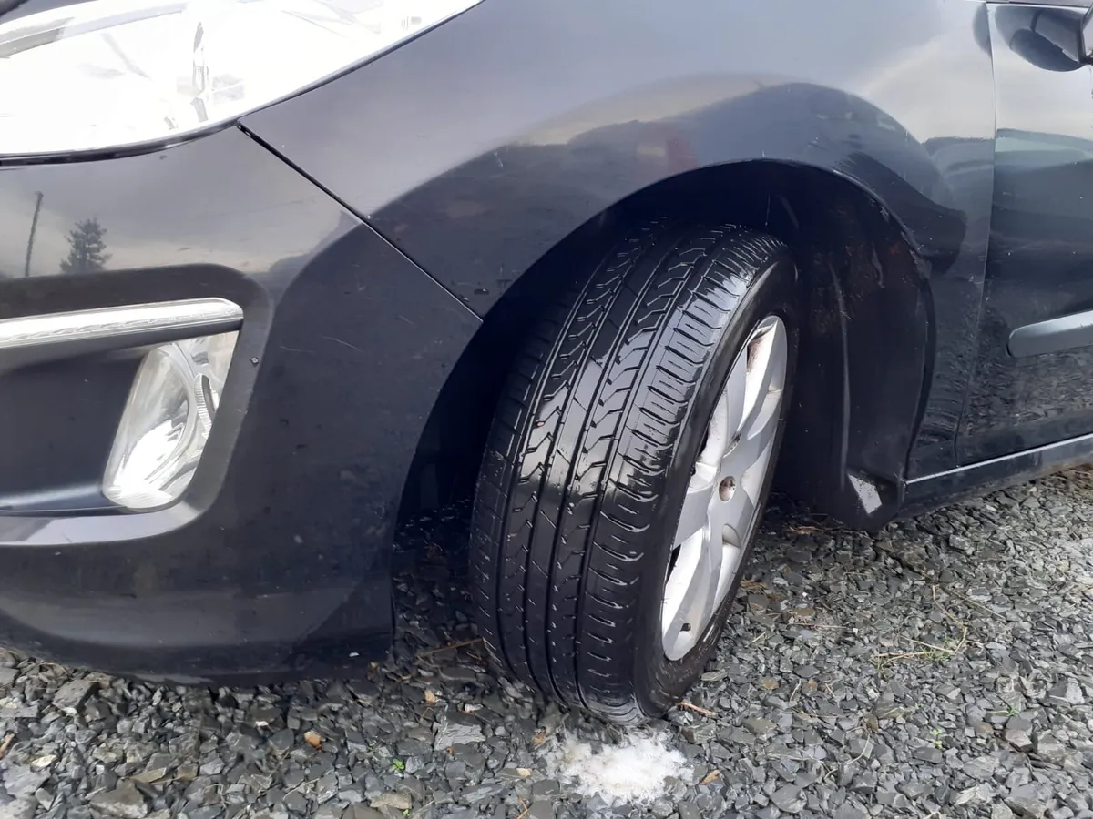 Peugeot 308 - Image 4