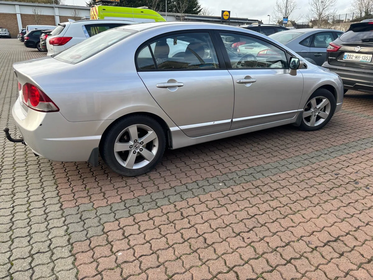 Honda Civic 1.8 - Image 2
