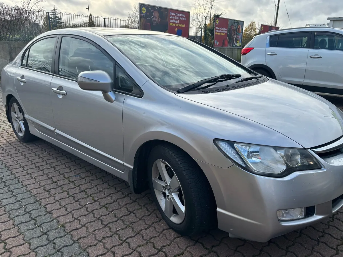 Honda Civic 1.8 - Image 4