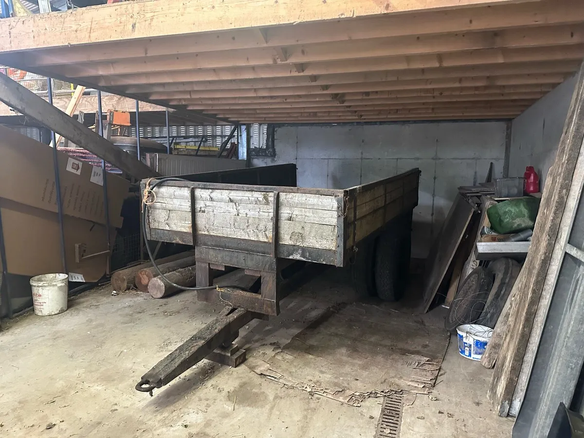 Wooden Tractor tipping trailer - Image 2