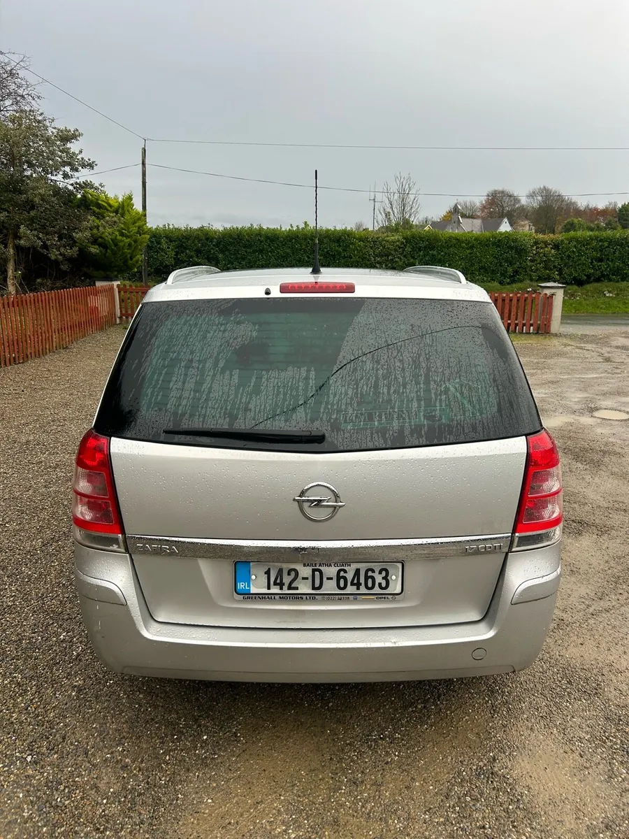 Opel Zafira - Image 1