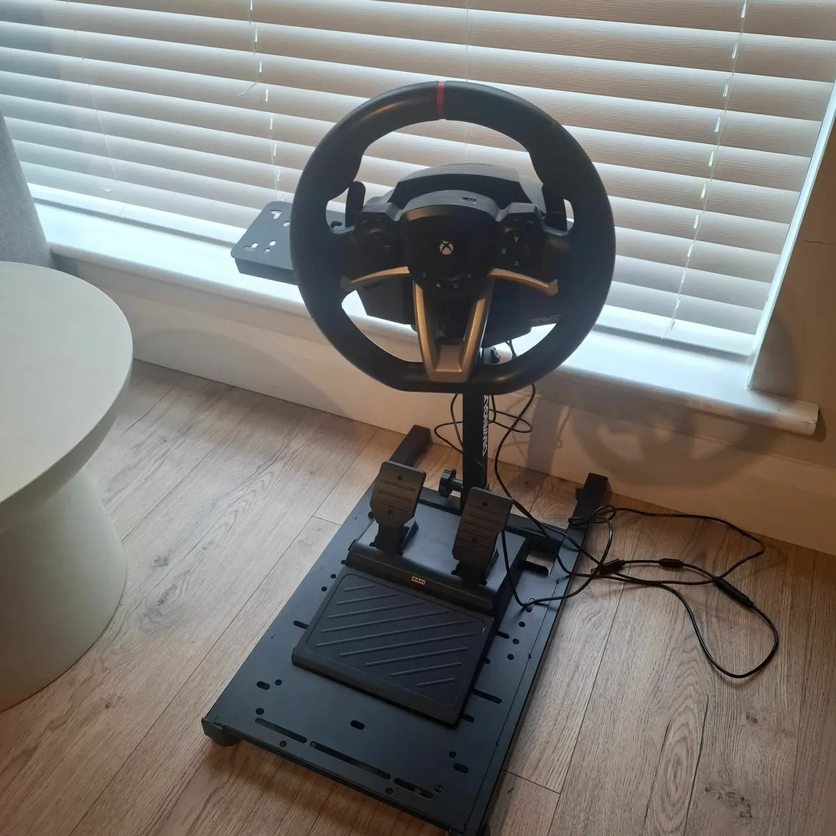 Gaming steering wheel and stand for Xbox - Image 3