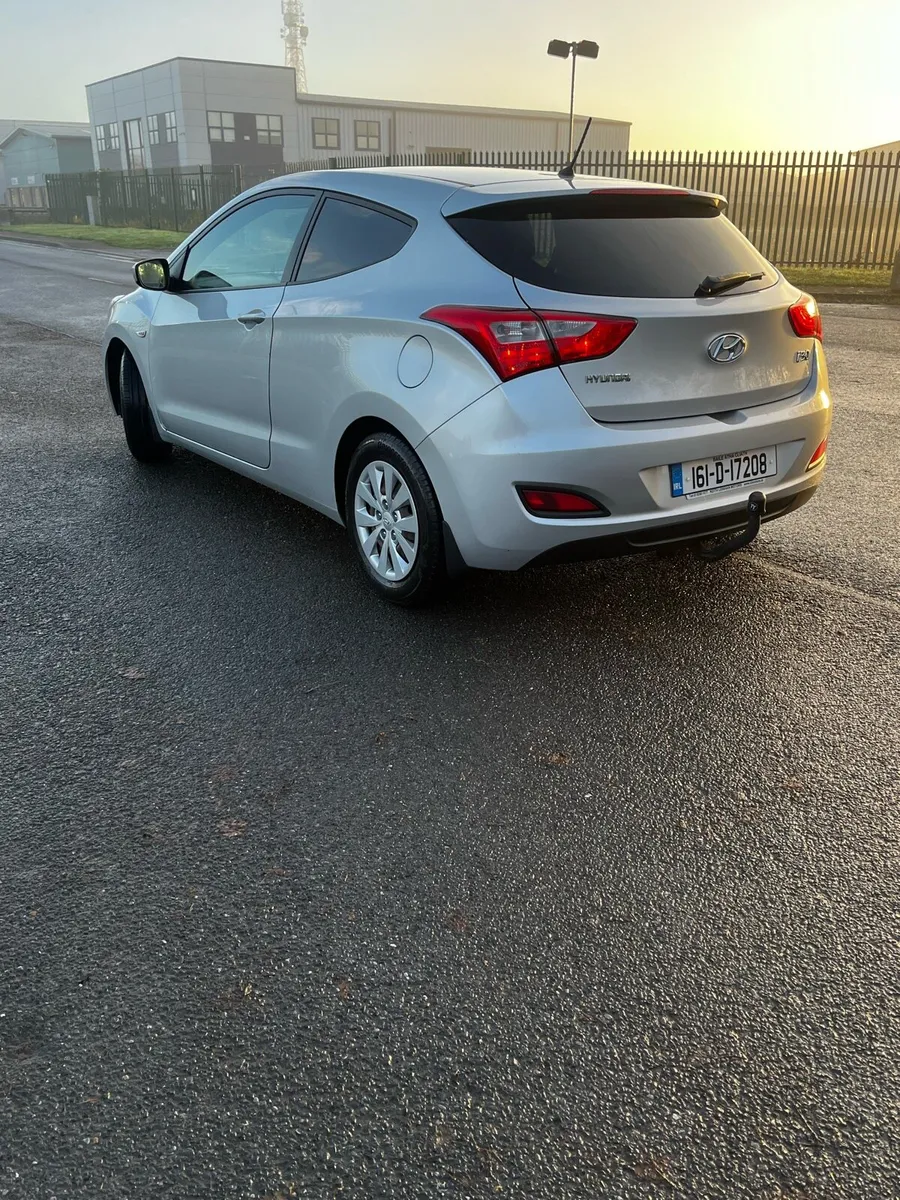 Hyundai i30 iPro van - Image 4