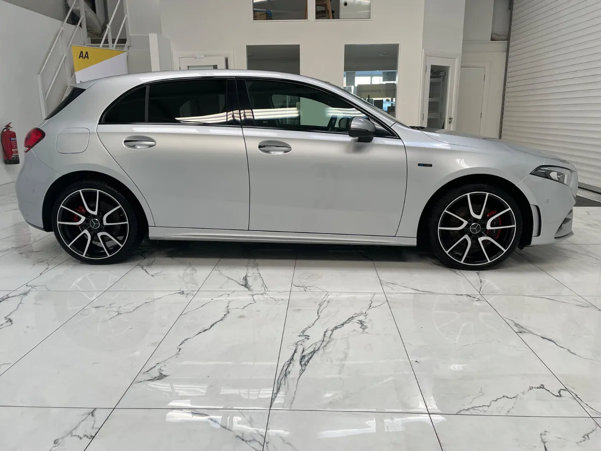 Mercedes-Benz AMG 2021 Pan Roof - Image 2