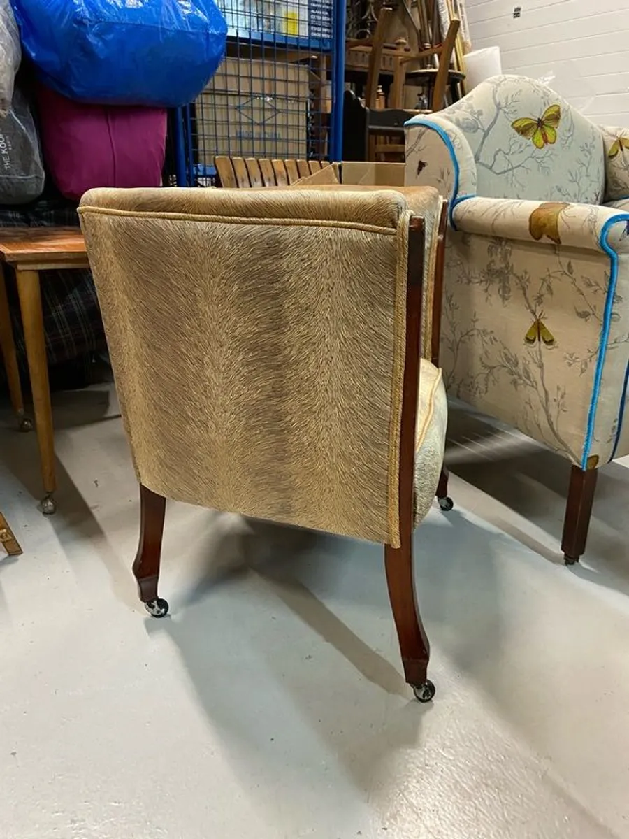 Antique Tub Chair - Image 2