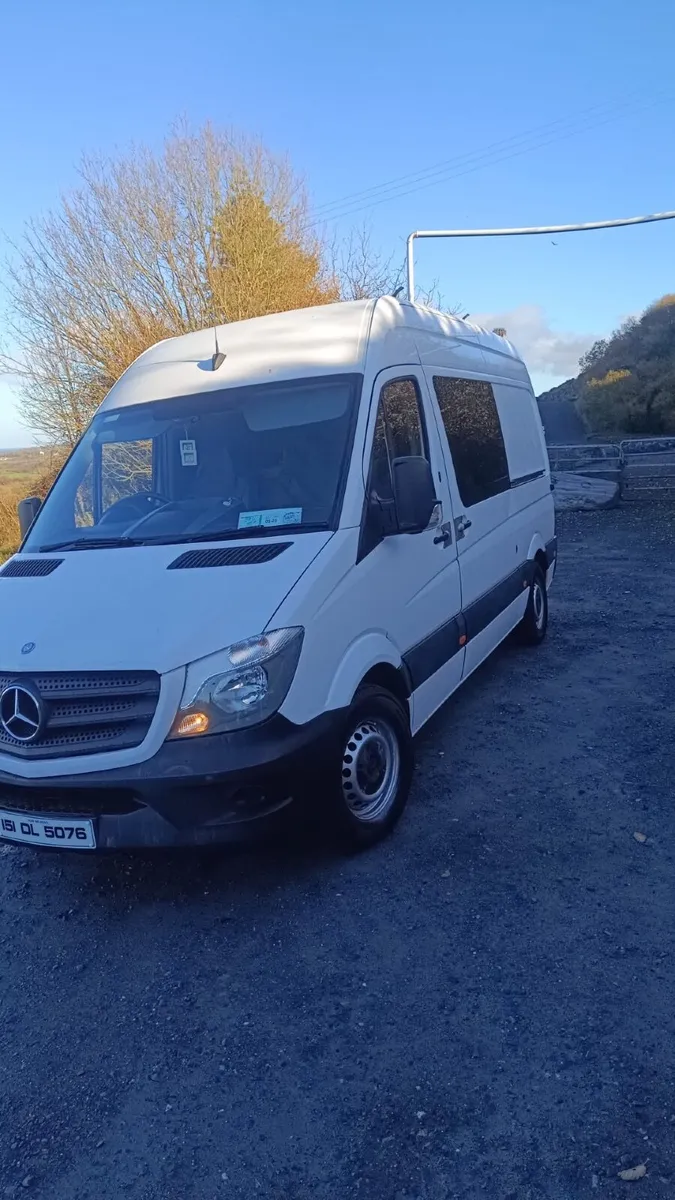 Mercedes-Benz Sprinter 2015 crewcab - Image 1