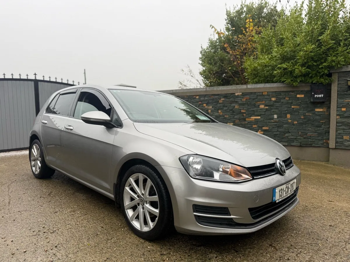 2013 Volkswagen Golf - Image 1