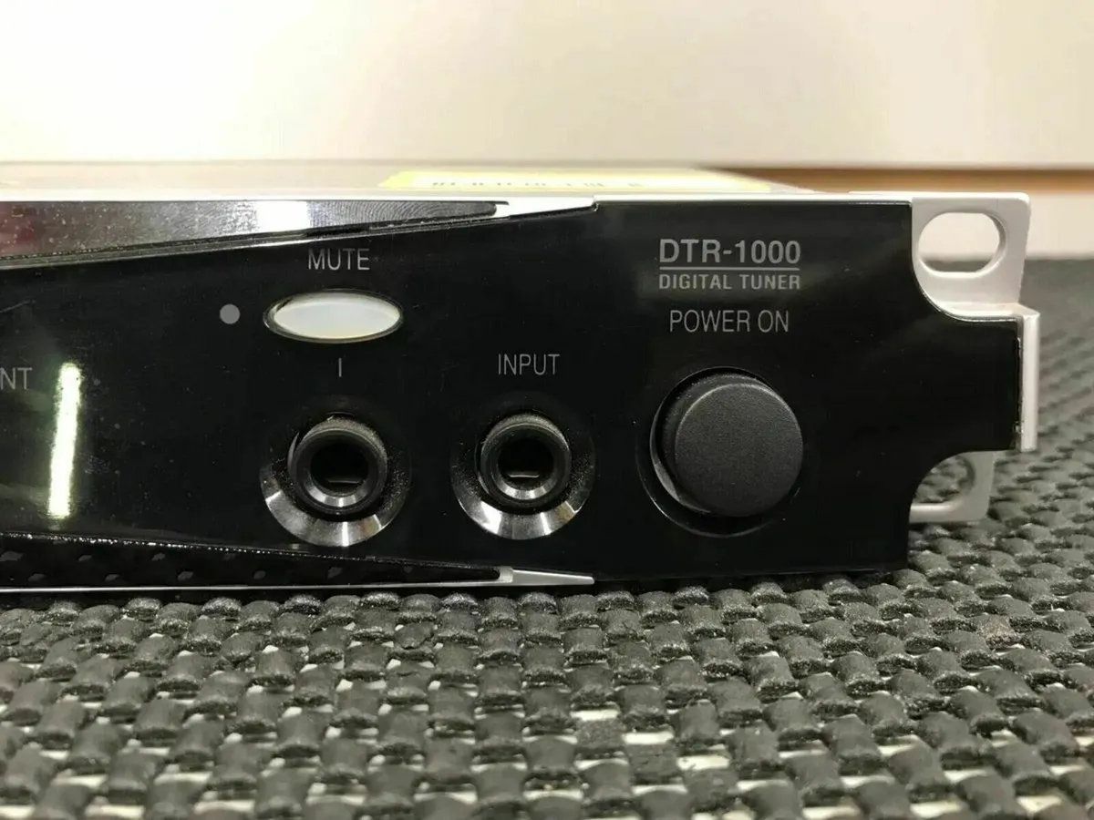 Korg Digital Tuner DTR-1000 - Image 3