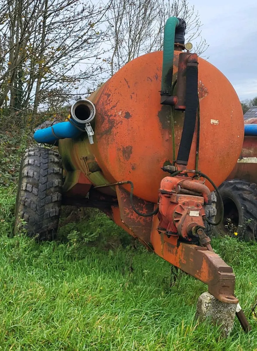 Abbey Tank 1100 Gallon