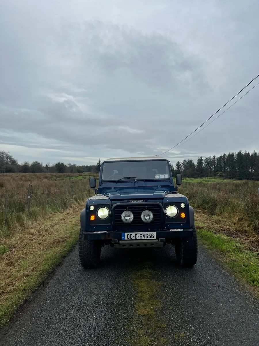 Defender 90 - Image 4