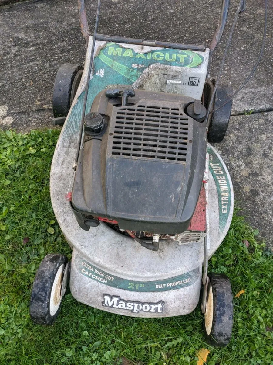 Lawnmower for parts or repair. - Image 3