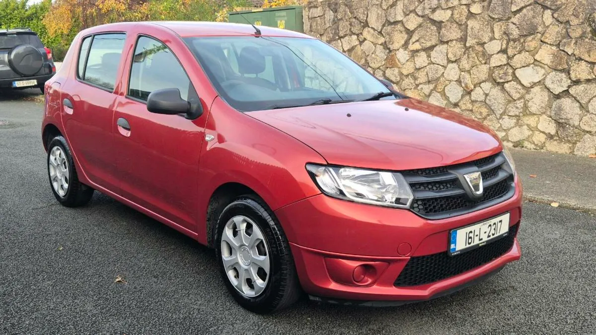 LOW MILEAGE DACIA SANDERO - Image 1