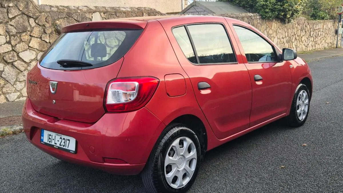 LOW MILEAGE DACIA SANDERO - Image 2