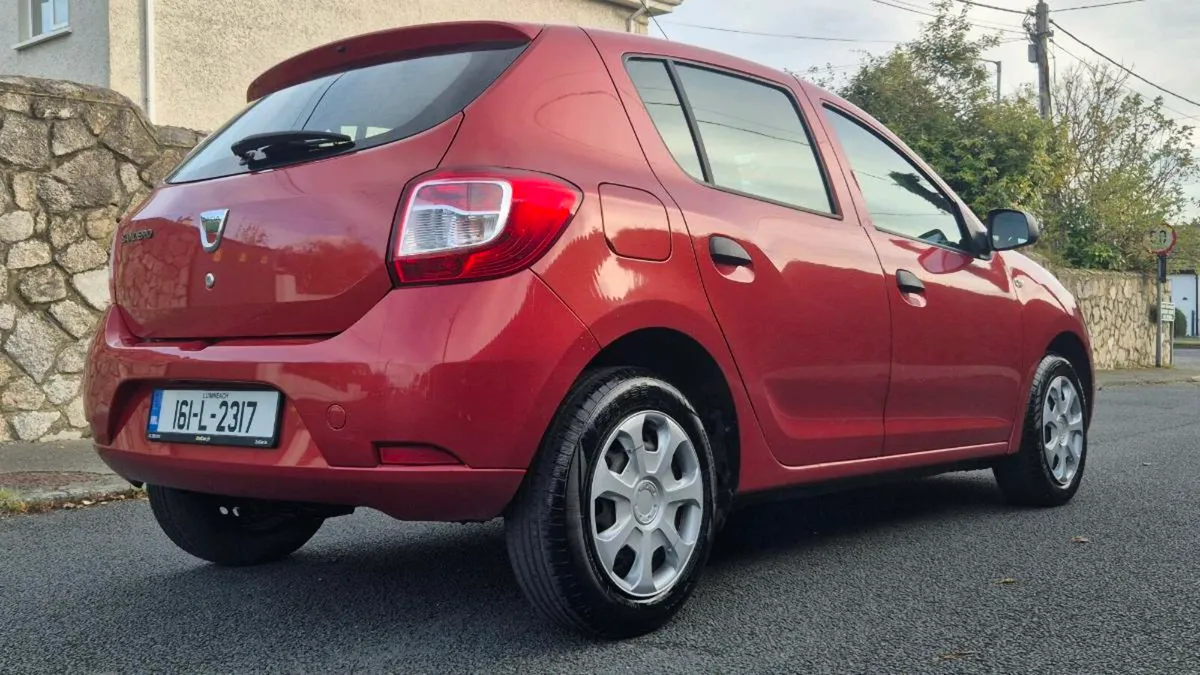 LOW MILEAGE DACIA SANDERO - Image 3