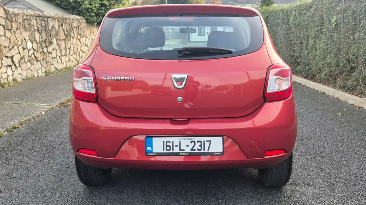 LOW MILEAGE DACIA SANDERO - Image 4