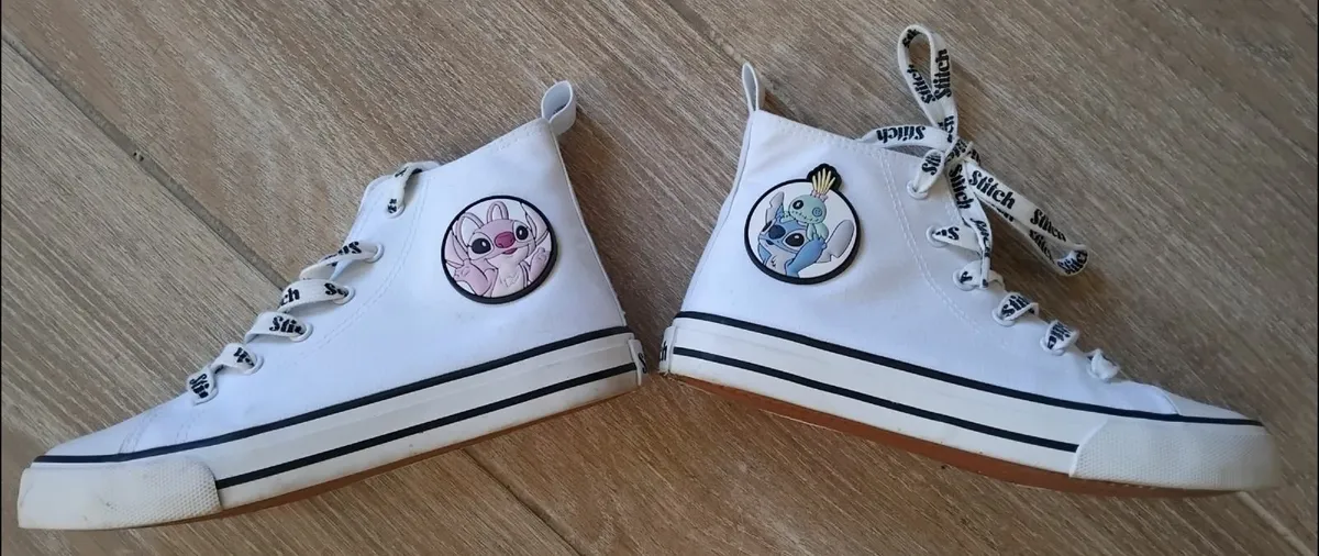 Disney Angel & Stitch Canvas Boots.  UK Size 2. - Image 3