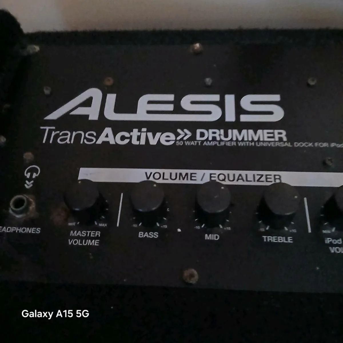 Electric drum kit and speaker. - Image 1