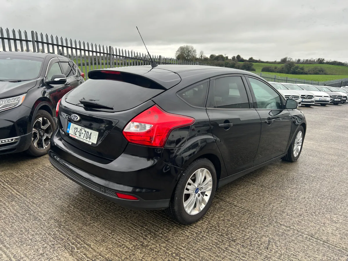 Ford Focus 2012 - Image 3