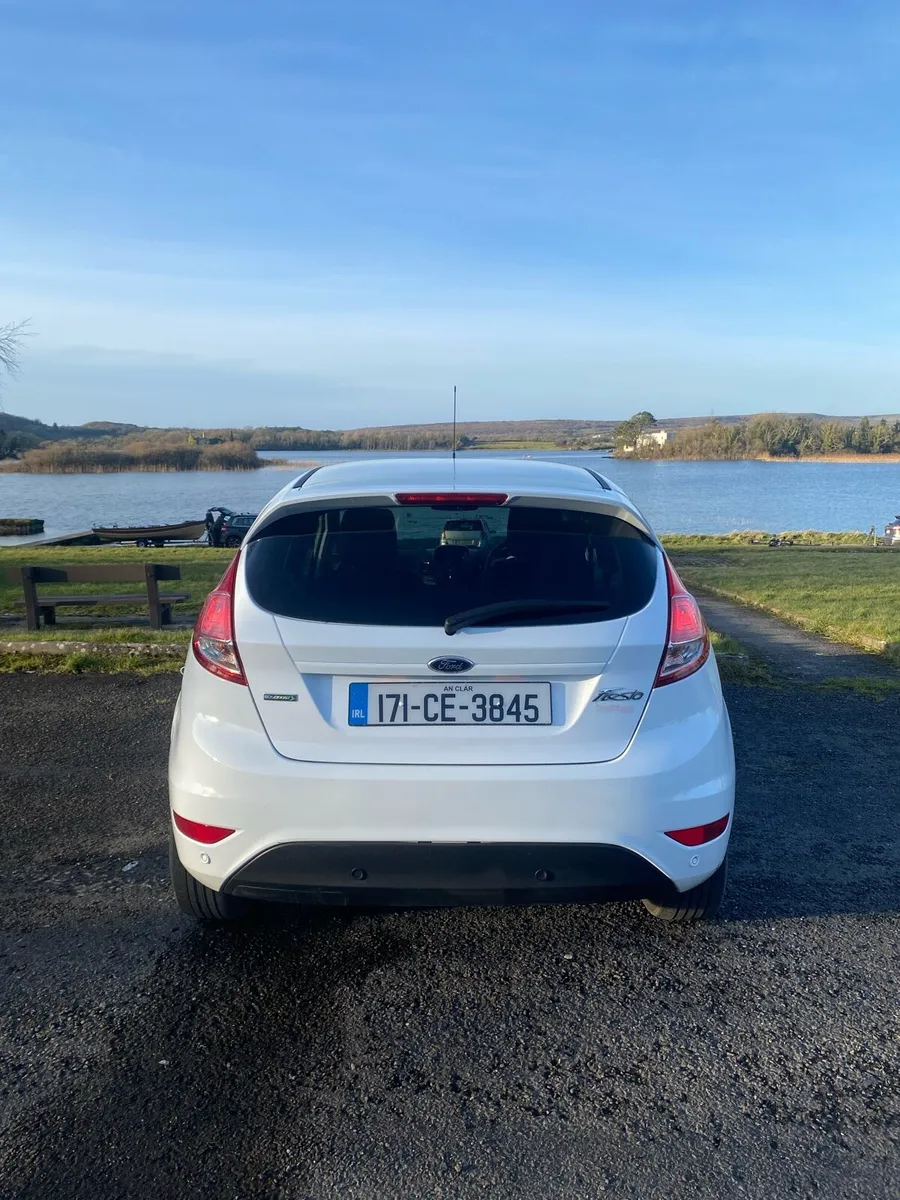 2017 Ford Fiesta 1.0 Eco Boost Zetec White Edition - Image 3