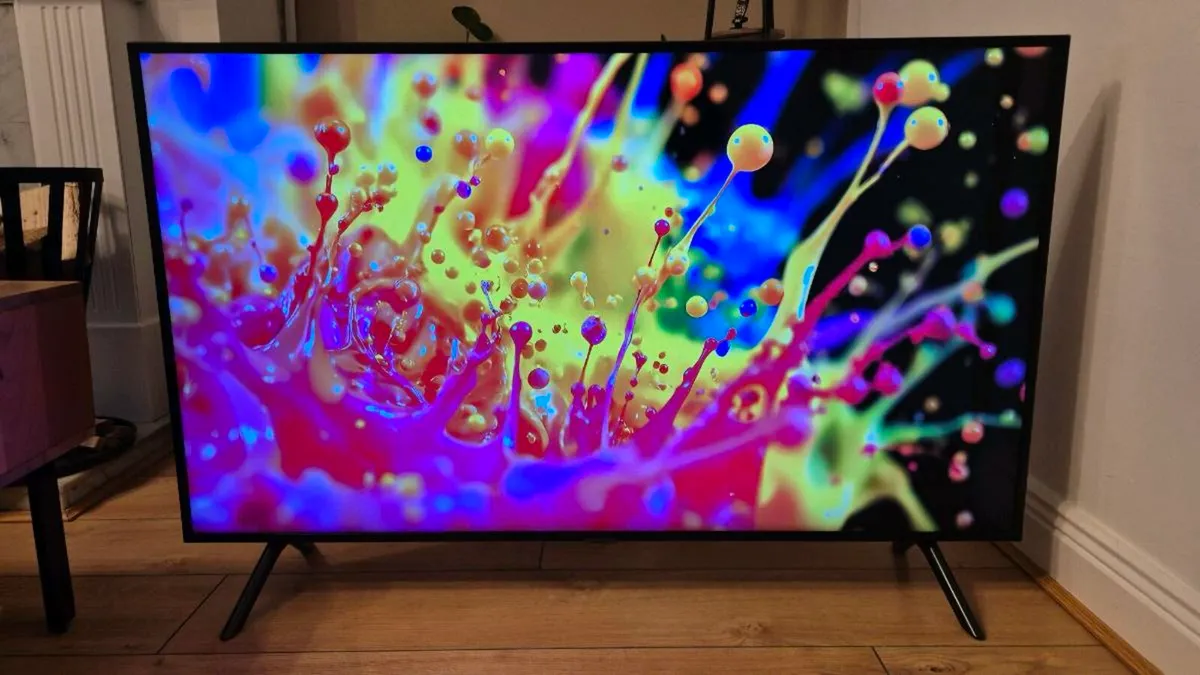50" Samsung 4K Smart TV - Image 2