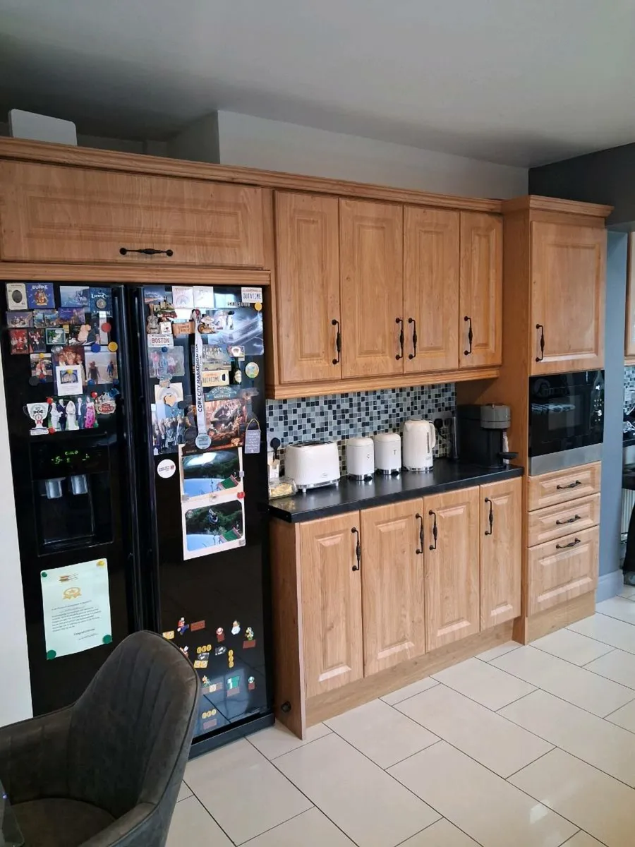 Kitchen and appliances - Image 1