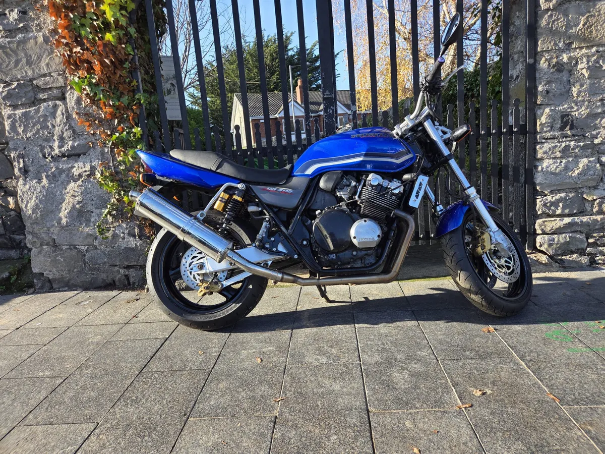 HONDA CB400SF VTEC MOTO4U - Image 1
