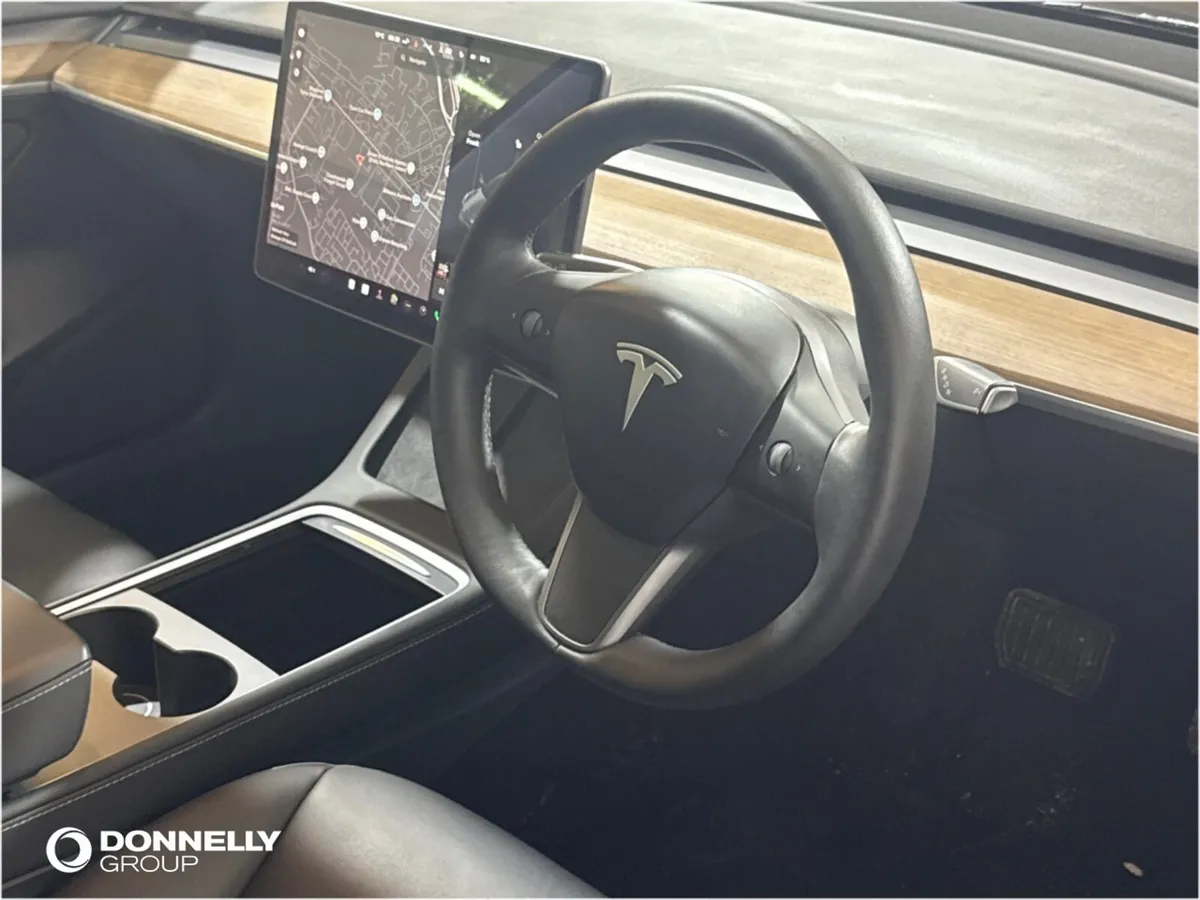 Tesla Model 3 Saloon Long Range - Image 4