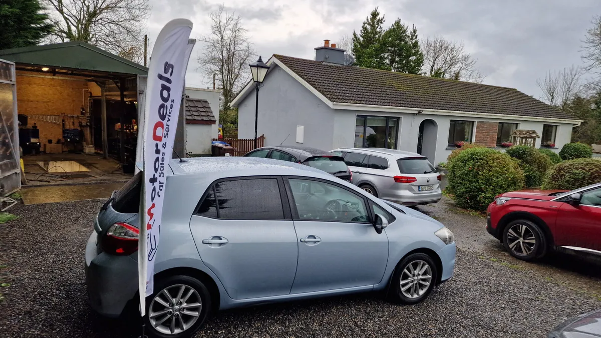 Toyota Auris 2011 1.33 6 Speed Sport Edition - Image 3