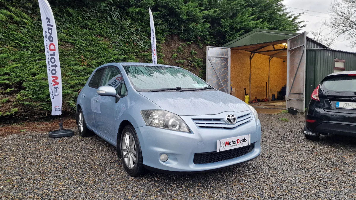 Toyota Auris 2011 1.33 6 Speed Sport Edition - Image 1