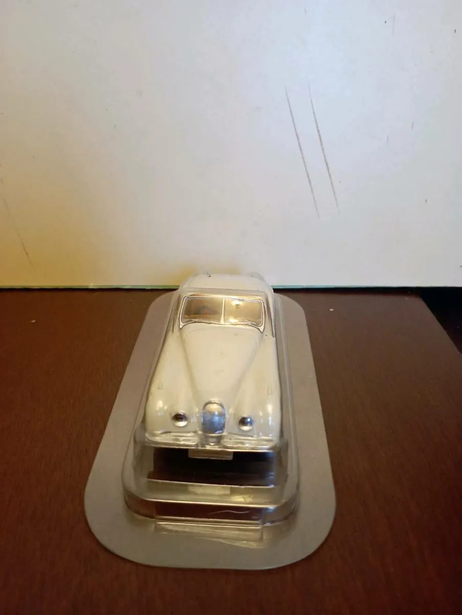 CORGI COLLECTION OF DIE - CAST MODLE'S CARS . - Image 3