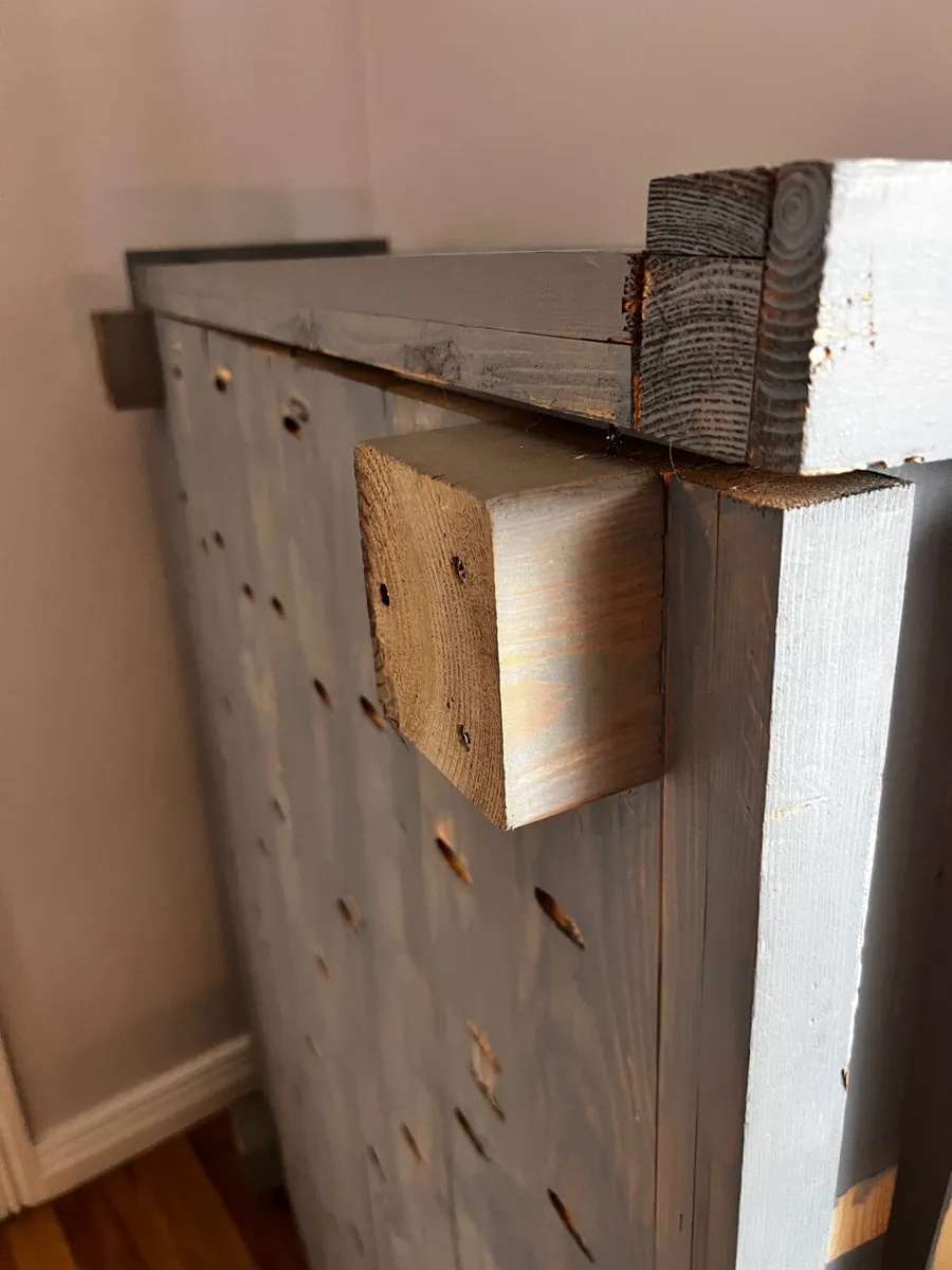 Free large dog bed wooden frame - no mattress incl - Image 3