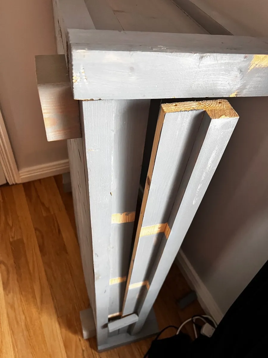 Free large dog bed wooden frame - no mattress incl - Image 4