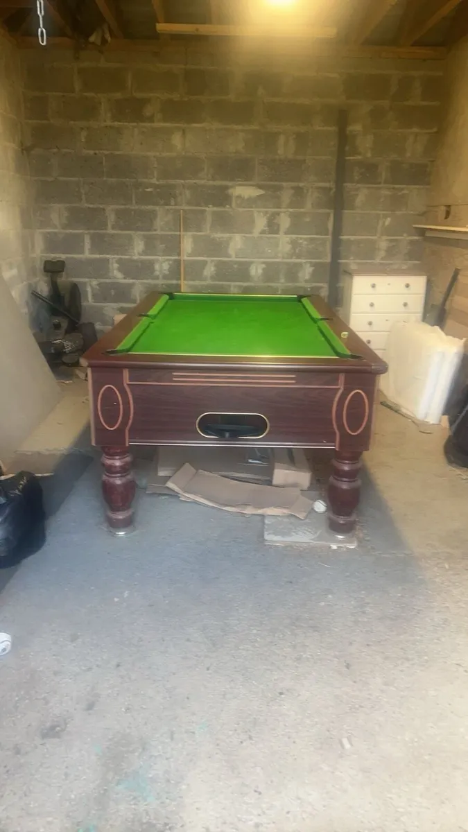 Pool table - Image 4