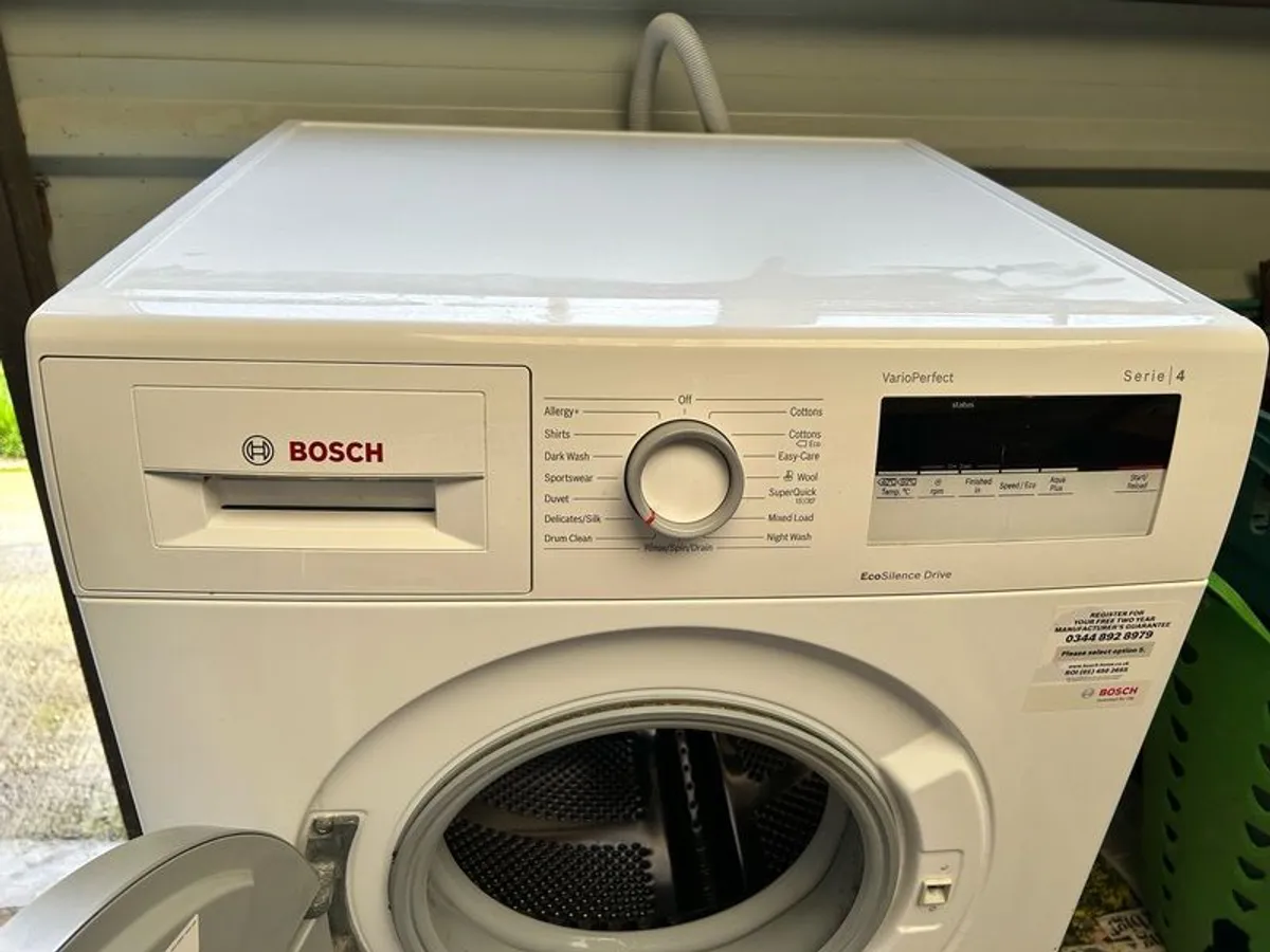 Bosch series 4 washing machine - Image 4