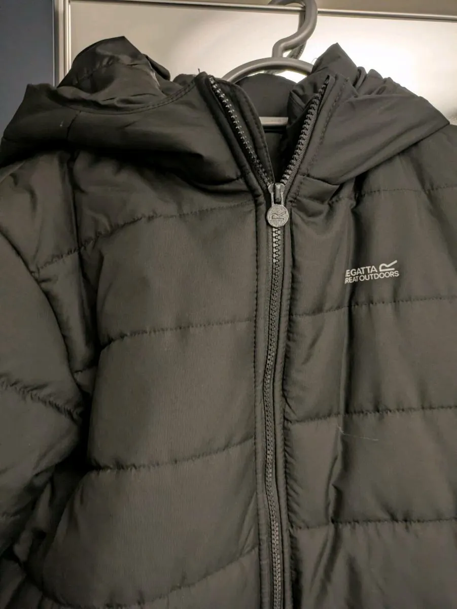Girls age 12-13 Regatta Puffer Coat - Image 2
