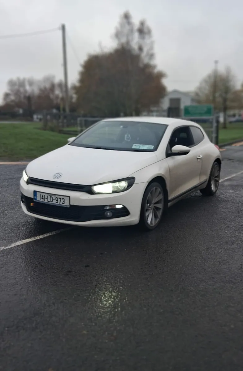 2014 volkswagon scirocco - Image 2